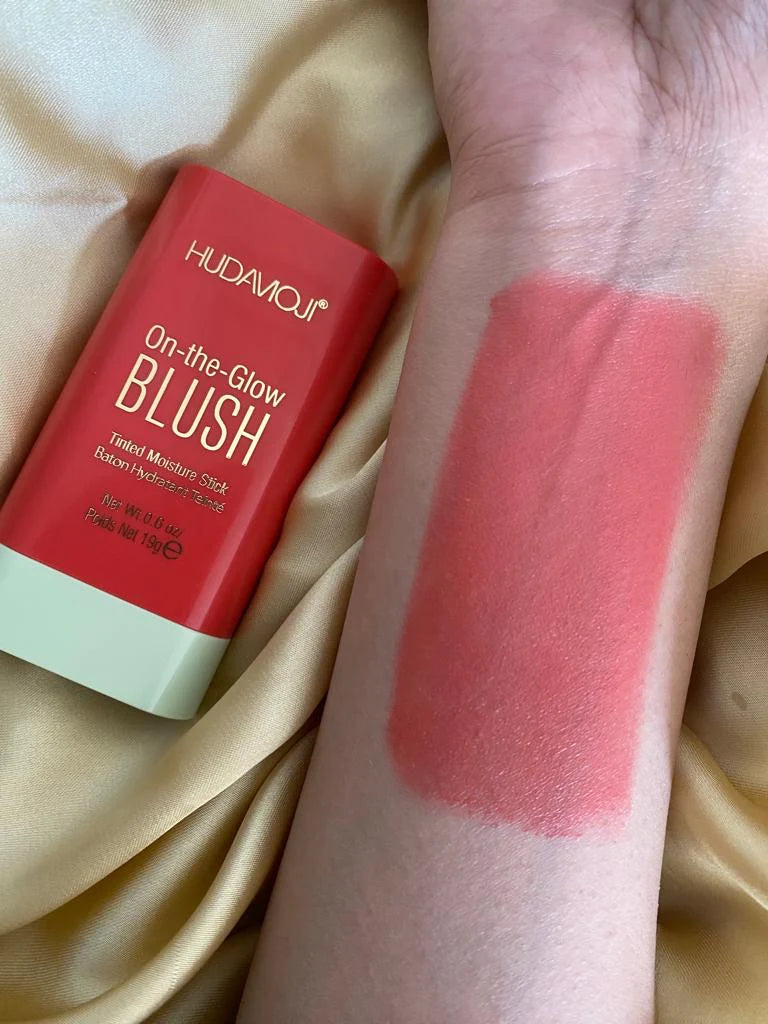 Hudamoji ON THE GLOW TINTED MOISTURE STICK