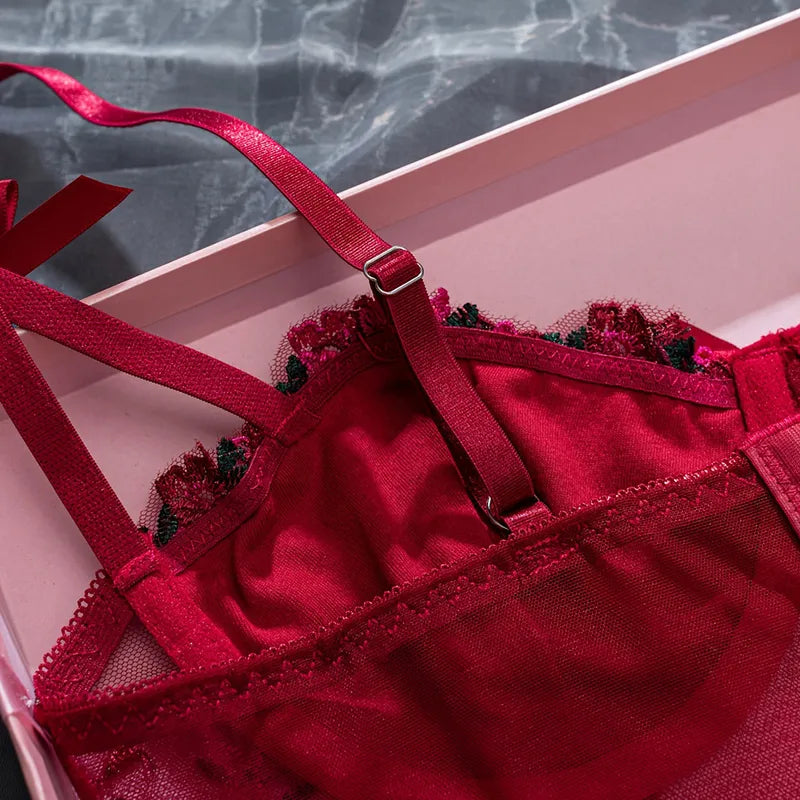Luxury Desires Sexy Polyester Comfort Red Bra – Soft & Stylish