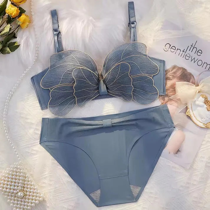 Butterfly Embroidered Adjustable Straps Full Back Bra & Panty
