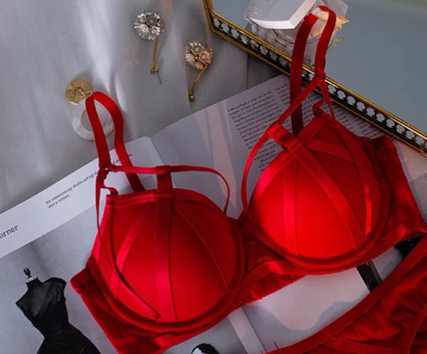 High Quality Bra Set by Luxury Desires - Elegant & Comfortable - RED