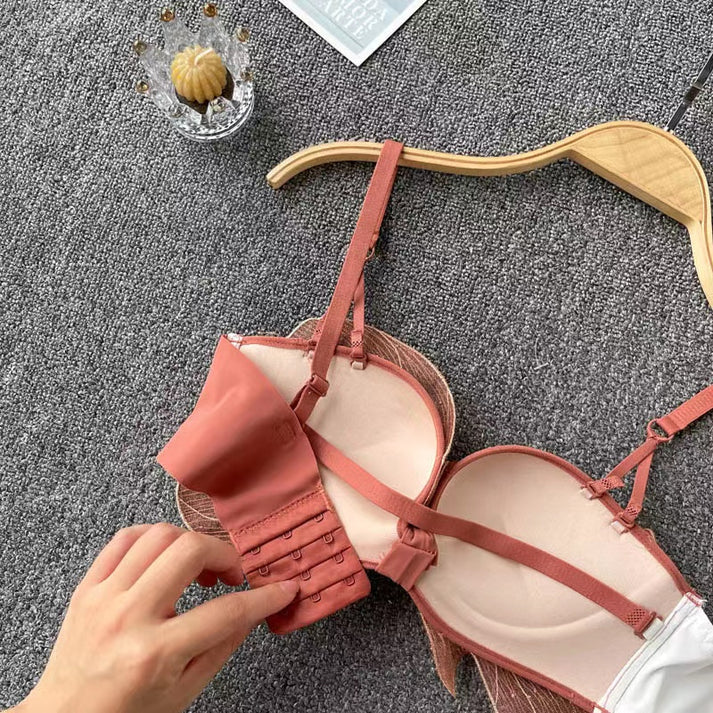 Butterfly Embroidered Adjustable Straps Full Back Bra & Panty